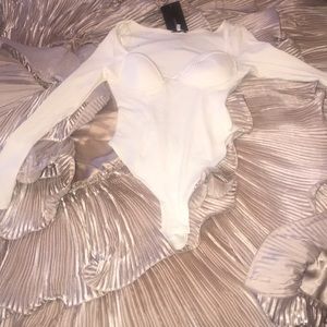 Long sleeve body suit